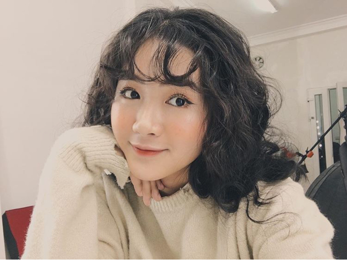 Các kiểu selfie đẹp cho nữ không thể bỏ qua | Điện thoại Vivo